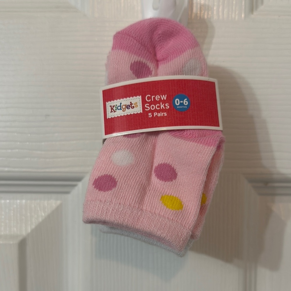 Kidgets Pink and White Polka Dot Socks